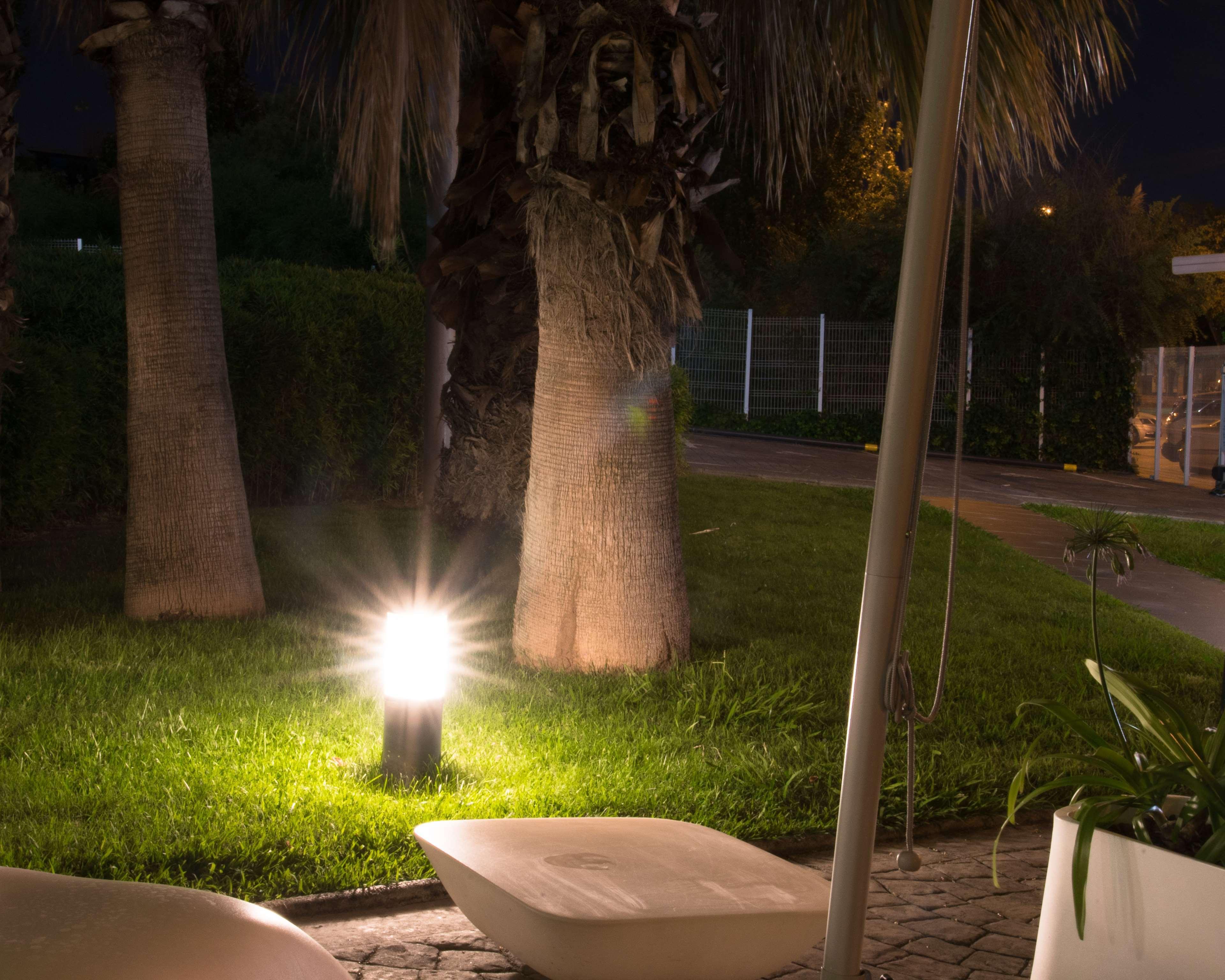 Travelodge Bcn Cornella Fira Cornella de Llobregat Bagian luar foto