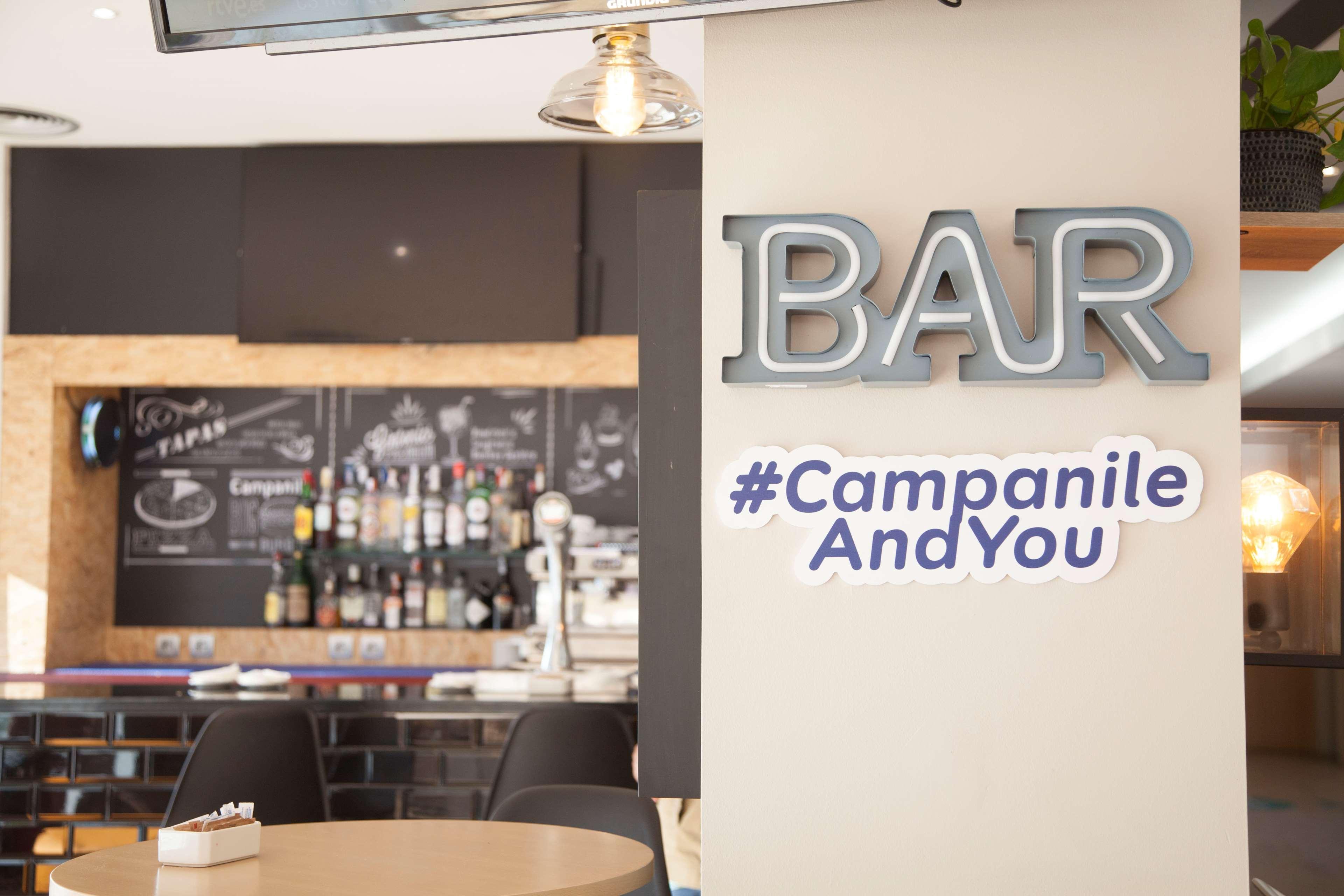 Travelodge Bcn Cornella Fira Cornella de Llobregat Bagian luar foto